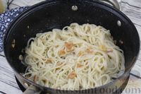 Спагетти с чесноком и оливковым маслом